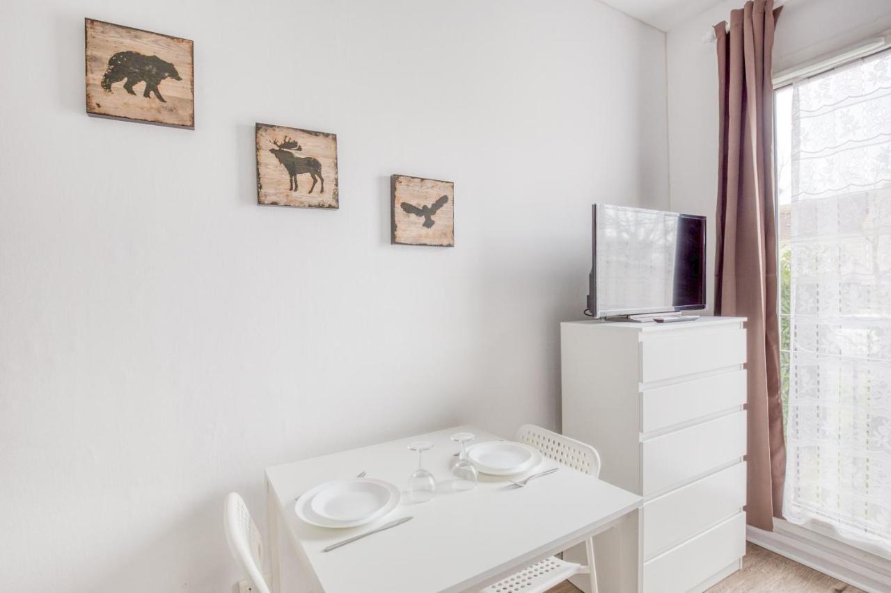 Le Petit Magny Apartment Exterior foto